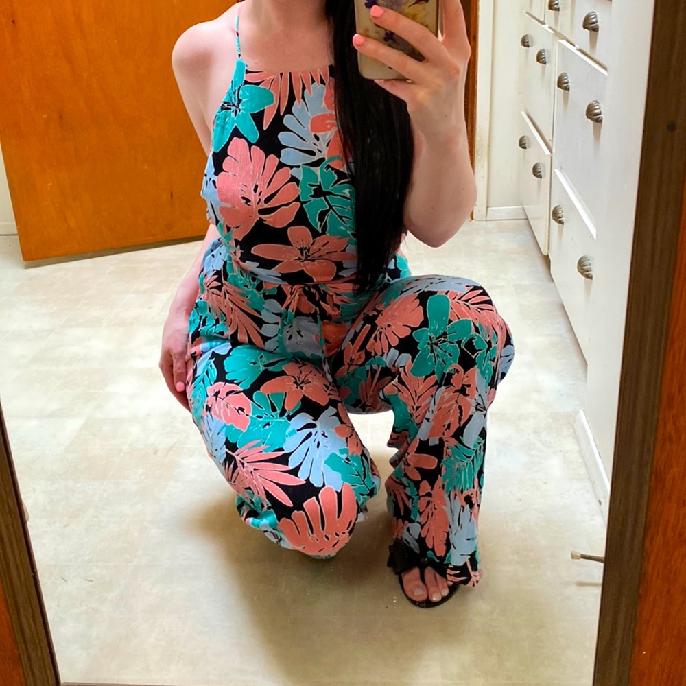 F21 Contemporary • Tropical Floral Low Back Jumpsuit
